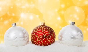 Seasonal Campaigns to Promote Accessories Collections